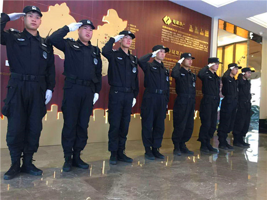 �T���L��